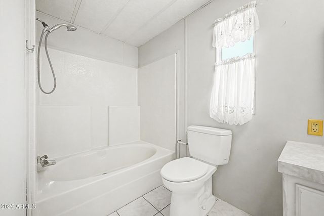652 S Ellsworth Road 34, Mesa, AZ 85208
