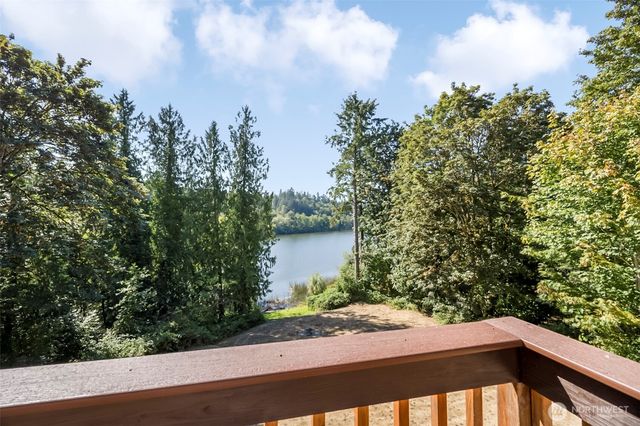 8479 E Caraway Road, Port Orchard, WA 98366