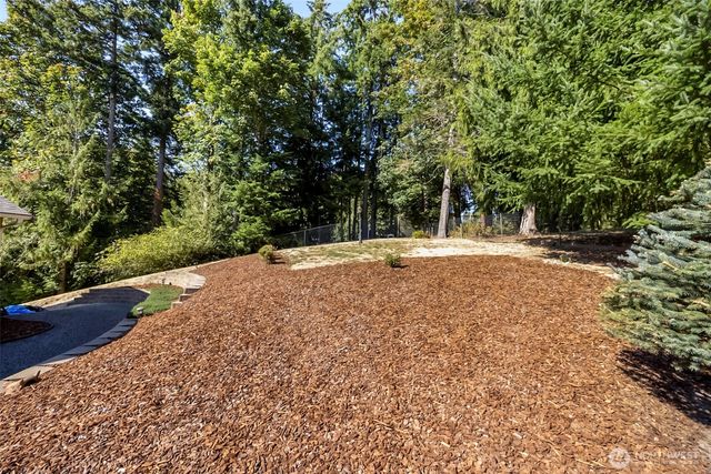 8479 E Caraway Road, Port Orchard, WA 98366