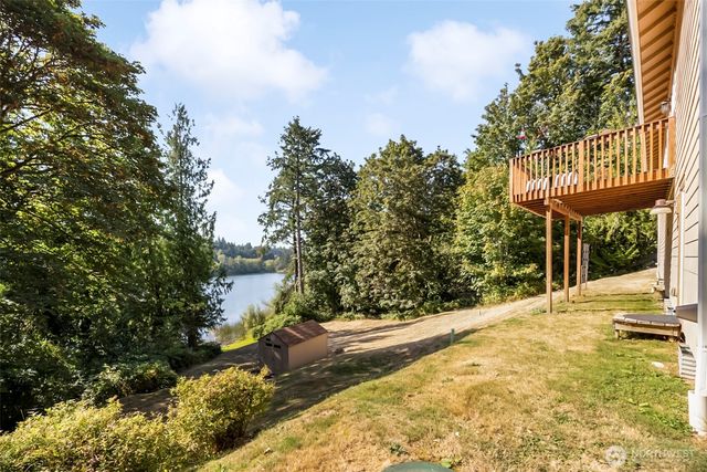 8479 E Caraway Road, Port Orchard, WA 98366
