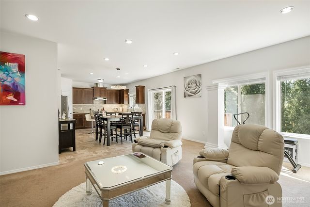 8479 E Caraway Road, Port Orchard, WA 98366