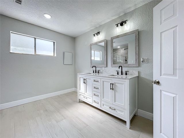 1040 WAVERLY DRIVE, Longwood, FL 32750