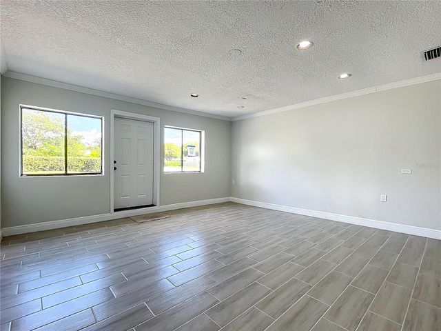 1040 WAVERLY DRIVE, Longwood, FL 32750