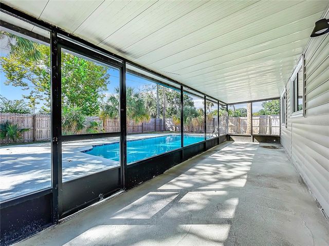 1040 WAVERLY DRIVE, Longwood, FL 32750