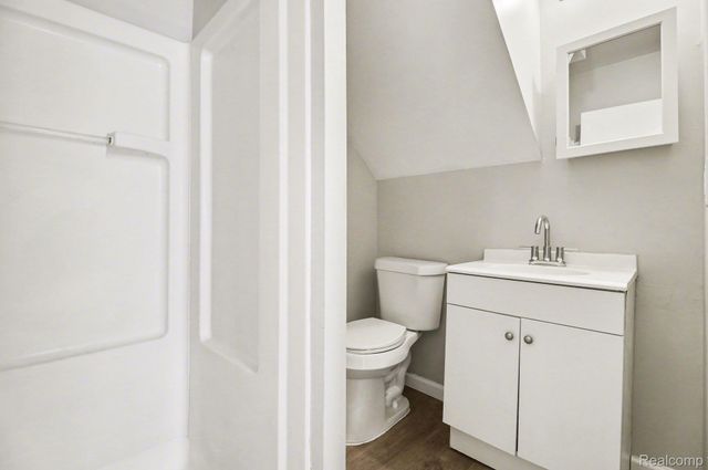 40 W Strathmore Avenue, Pontiac, MI 48340