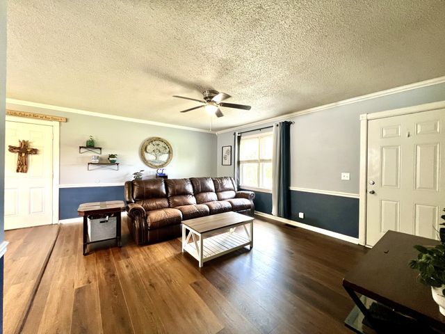 618 Coble Cir, Shelbyville, TN 37160