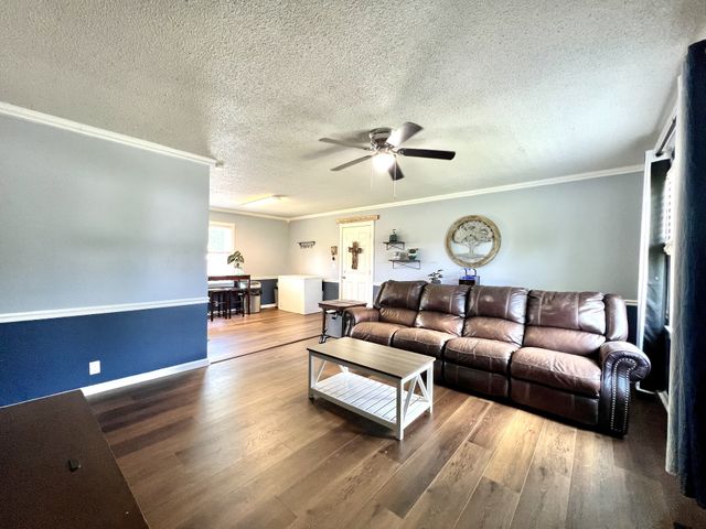 618 Coble Cir, Shelbyville, TN 37160