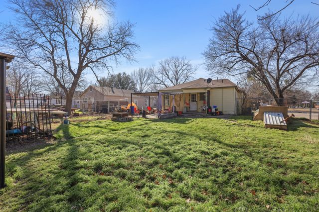 316 N Washington Street, Farmersville, TX 75442
