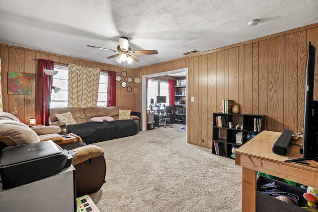 316 N Washington Street, Farmersville, TX 75442