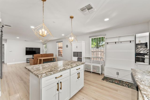 5060 Mendocino Blvd, Sacramento, CA 95820