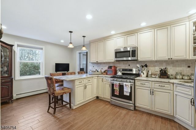 1666 Hamburg Tpke, Wayne Twp., NJ 07470