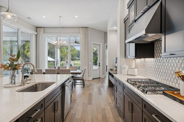 7 Spring Hill Ct, Bluffton, SC 29910