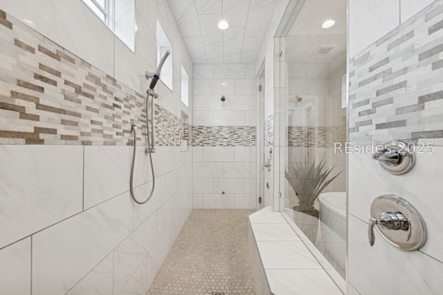 7 Spring Hill Ct, Bluffton, SC 29910