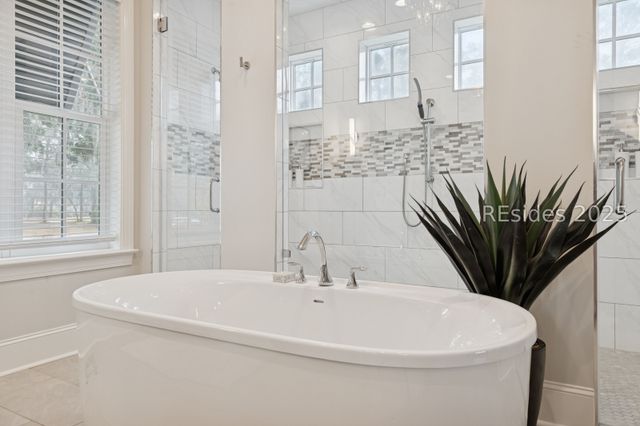 7 Spring Hill Ct, Bluffton, SC 29910