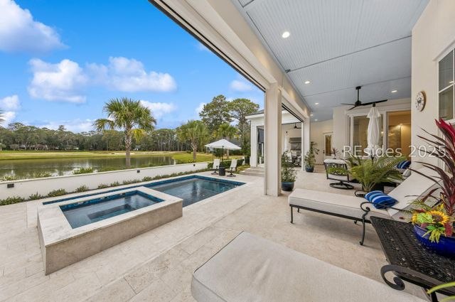 7 Spring Hill Ct, Bluffton, SC 29910