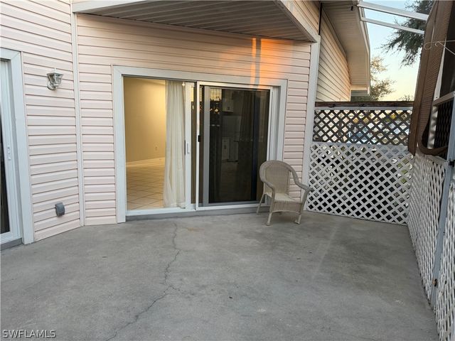 4281 22nd AVE SW 80, Naples, FL 34116