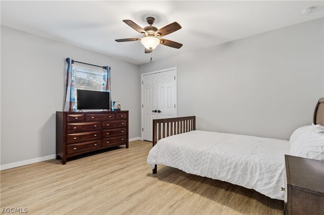 1007 SE 26th TER, Cape Coral, FL 33904