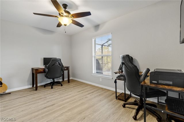 1007 SE 26th TER, Cape Coral, FL 33904