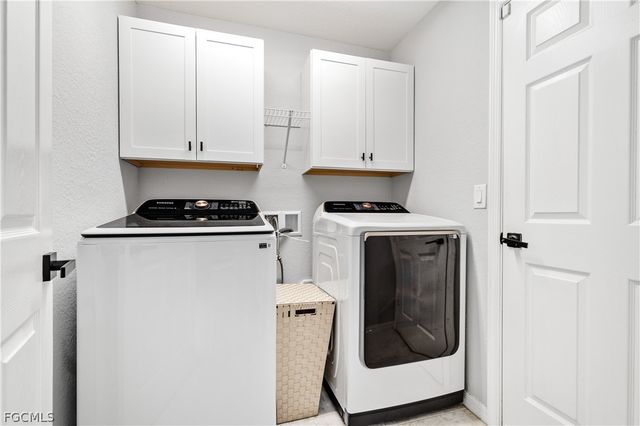 1007 SE 26th TER, Cape Coral, FL 33904