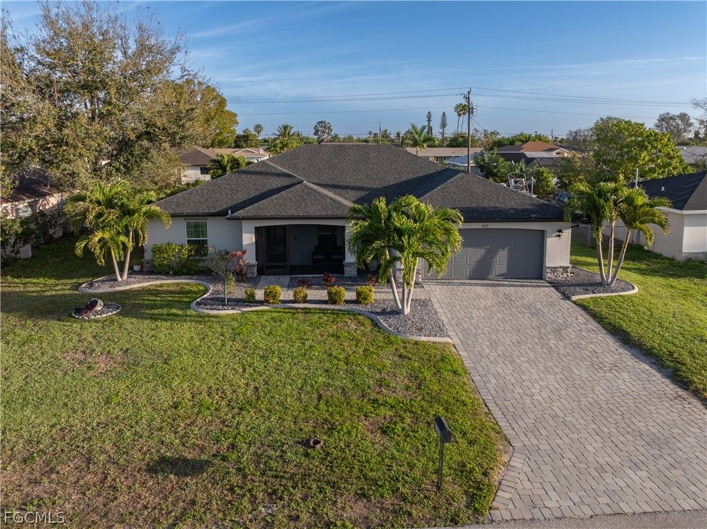 1007 SE 26th TER, Cape Coral, FL 33904