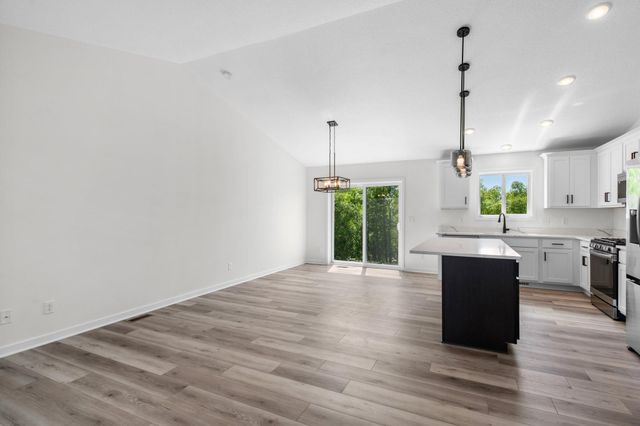 13048 12th Avenue, Zimmerman, MN 55398