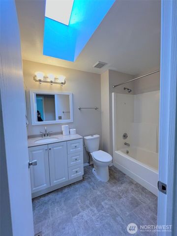 156 S 358th Street, Federal Way, WA 98003