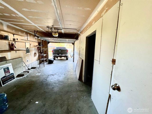 156 S 358th Street, Federal Way, WA 98003