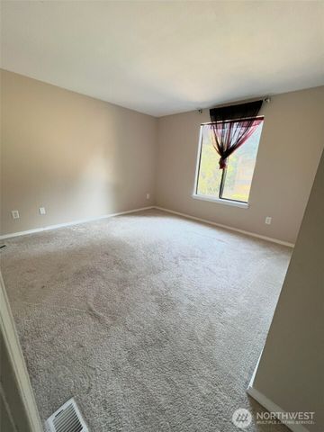 156 S 358th Street, Federal Way, WA 98003