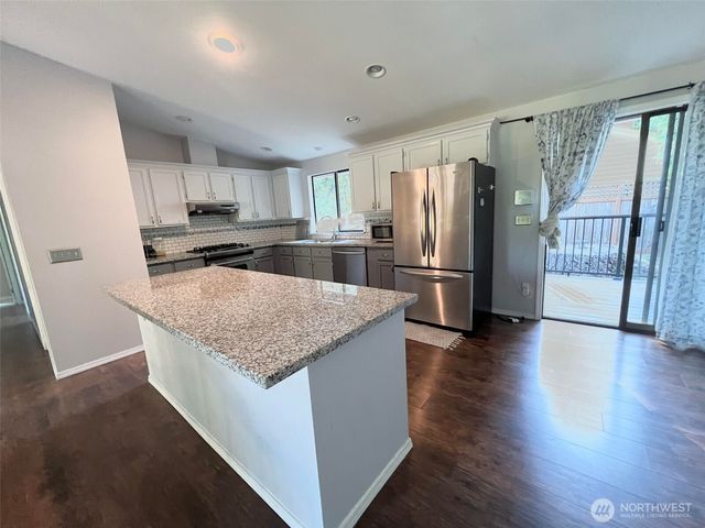 156 S 358th Street, Federal Way, WA 98003