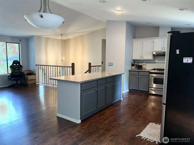 156 S 358th Street, Federal Way, WA 98003