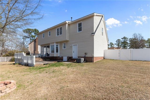 2486 Lakeheath Court, Fayetteville, NC 28306