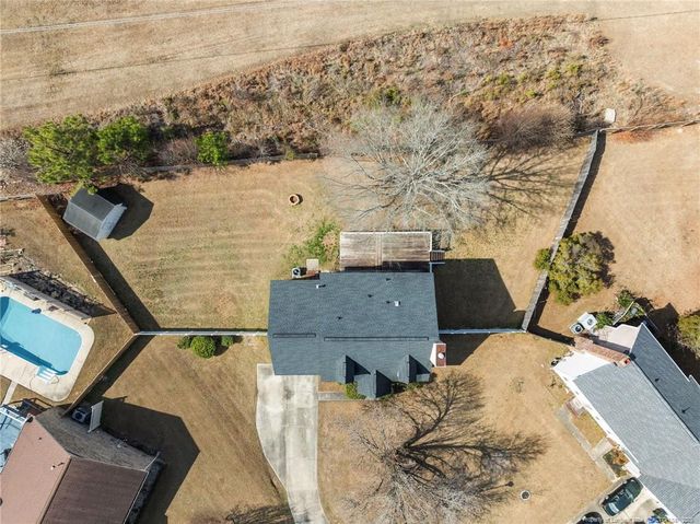 2486 Lakeheath Court, Fayetteville, NC 28306