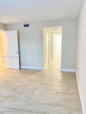 4205 N University Drive 212, Sunrise, FL 33351