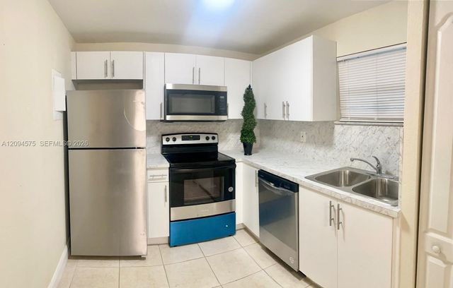 4205 N University Drive 212, Sunrise, FL 33351