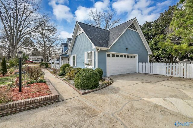 102 Hylis Circle, Madison, AL 35758