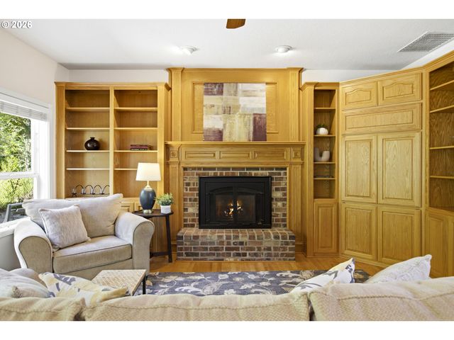 19180 Nw NORTHSHORE Ct, Portland, OR 97229