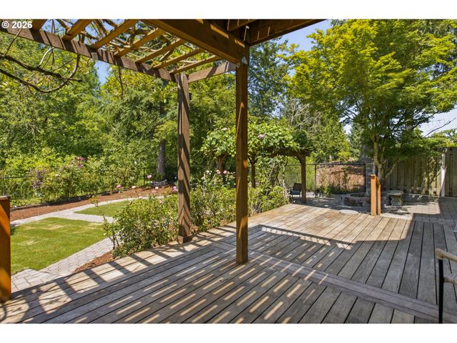 19180 Nw NORTHSHORE Ct, Portland, OR 97229