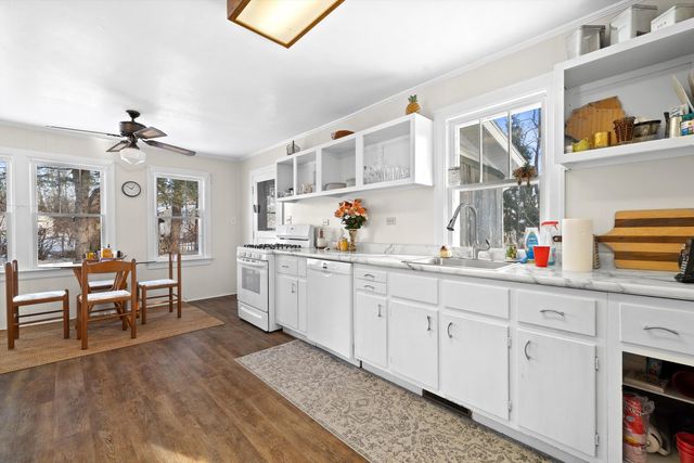 W862 Florence Road, Bloomfield, WI 53128