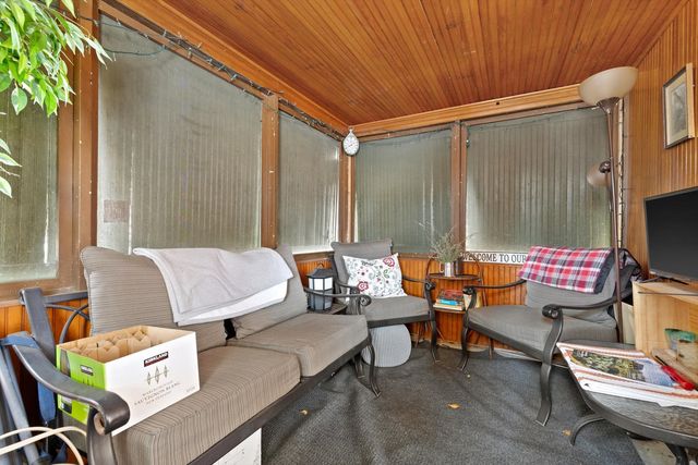 W862 Florence Road, Bloomfield, WI 53128