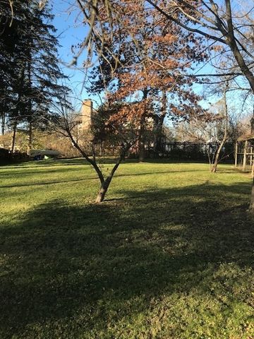 W862 Florence Road, Bloomfield, WI 53128
