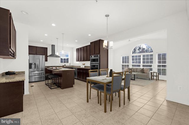 1605 SAINT JAMES RD, Accokeek, MD 20607