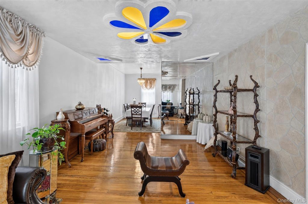 2518 Glebe Avenue, Bronx, NY 10461 — photo 4