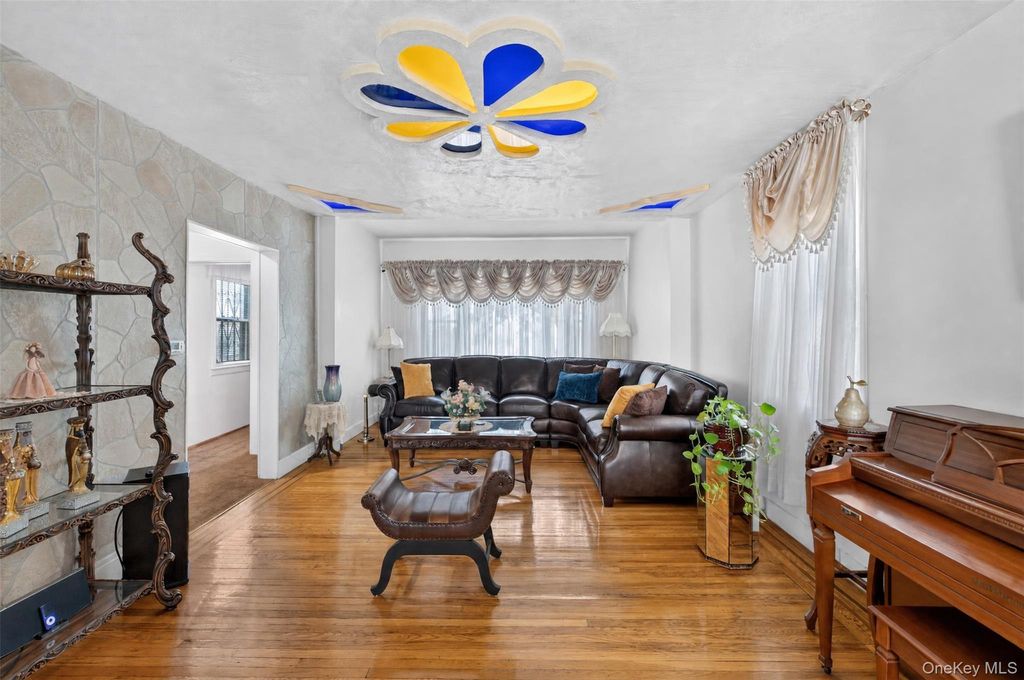 2518 Glebe Avenue, Bronx, NY 10461 — photo 5
