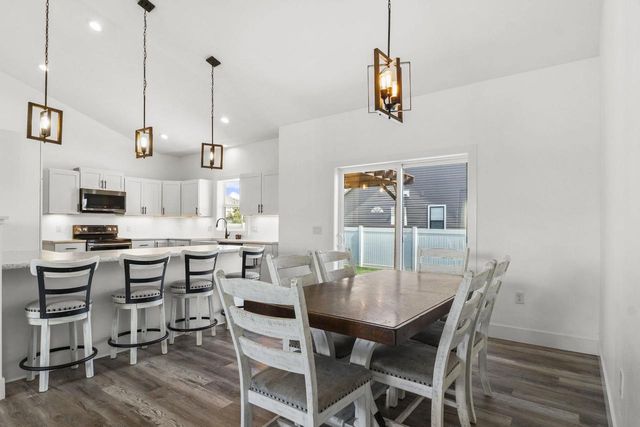 162 Chickadee Lane, Sauk City, WI 53583