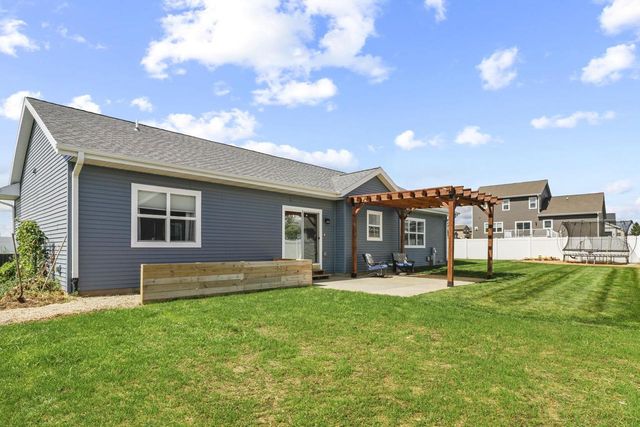 162 Chickadee Lane, Sauk City, WI 53583