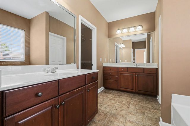131 Herons Nest Ln, Hendersonville, TN 37075