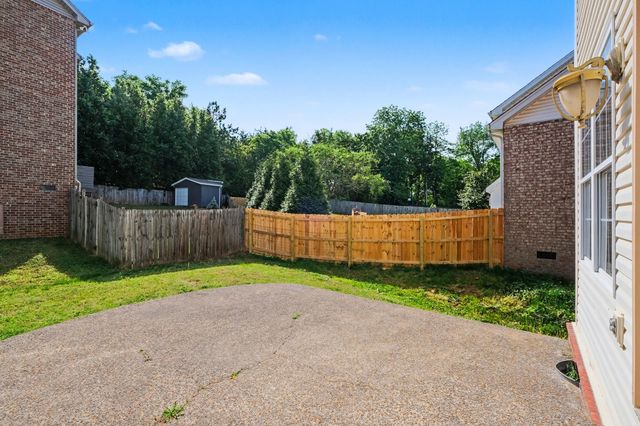 131 Herons Nest Ln, Hendersonville, TN 37075