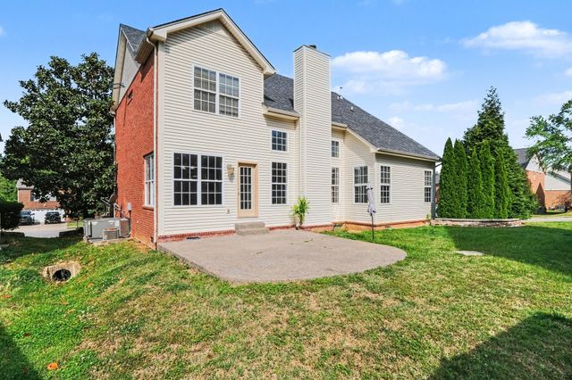 131 Herons Nest Ln, Hendersonville, TN 37075