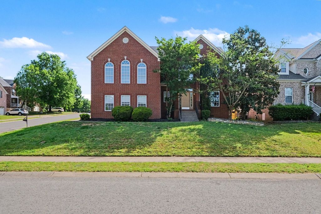 131 Herons Nest Ln, Hendersonville, TN 37075