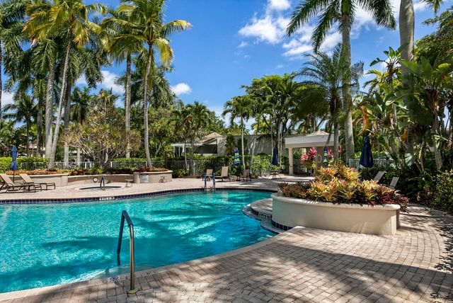 7655 Estuary Court, West Palm Beach, FL 33412